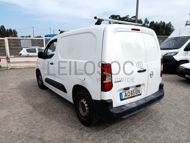 Opel Combo 1.5 CDTI · Ano 2022