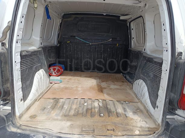 Opel Combo 1.5 CDTI · Ano 2022