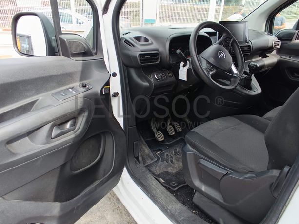 Opel Combo 1.5 CDTI · Ano 2022