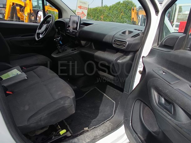 Opel Combo 1.5 CDTI · Ano 2022