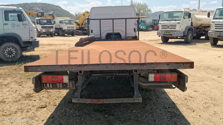 Camião Mercedes Atego 816