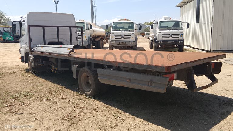 Camião Mercedes Atego 816