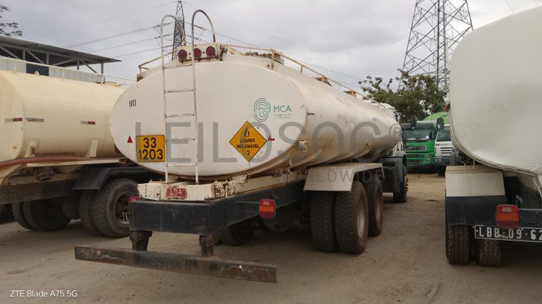 Camião Cisterna Volkswagen Worker 31-310