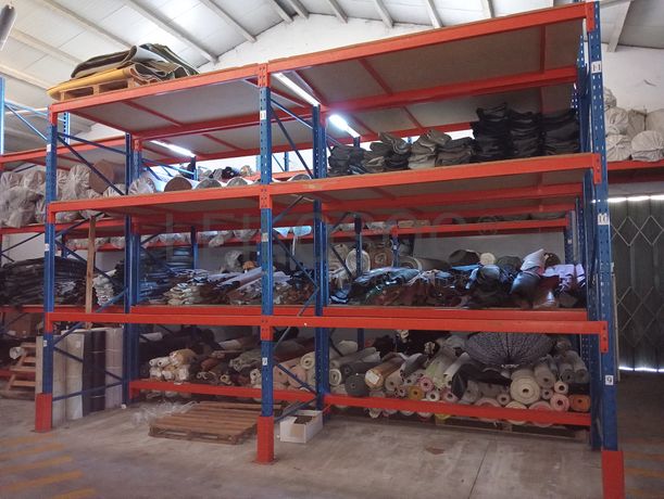 Estantes Industriais · Stock