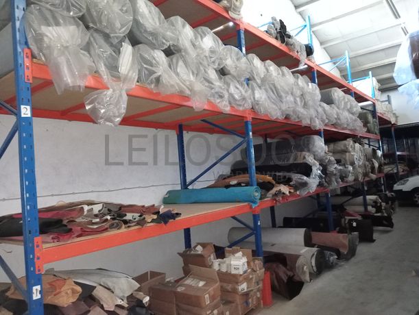 Estantes Industriais · Stock