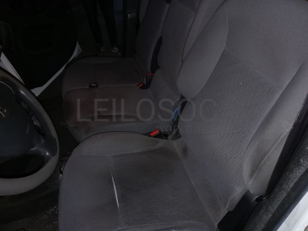 Peugeot Partner · Ano 2014