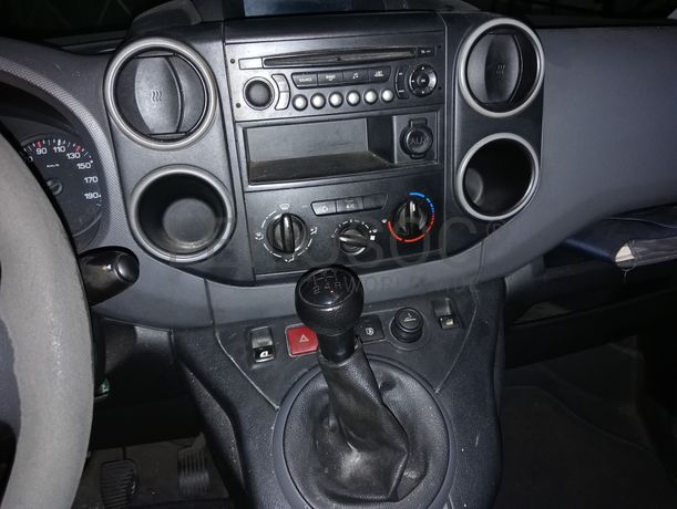 Peugeot Partner · Ano 2014