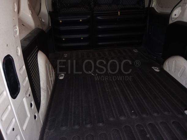 Peugeot Partner · Ano 2014