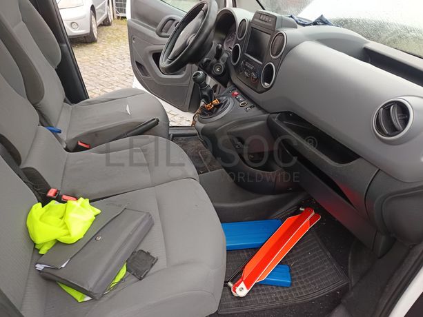 Peugeot Partner · Ano 2016