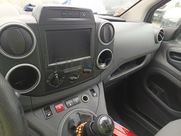 Peugeot Partner · Ano 2016