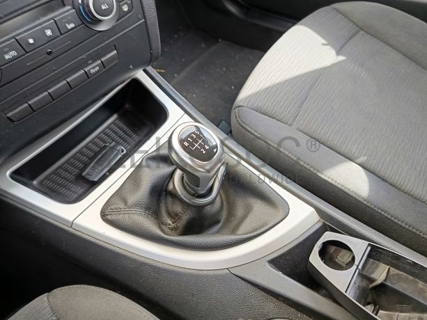 BMW 118d · Ano 2011