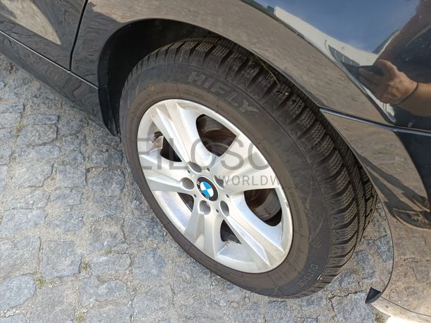 BMW 118d · Ano 2011