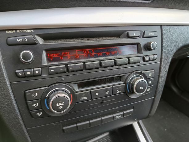 BMW 118d · Ano 2011