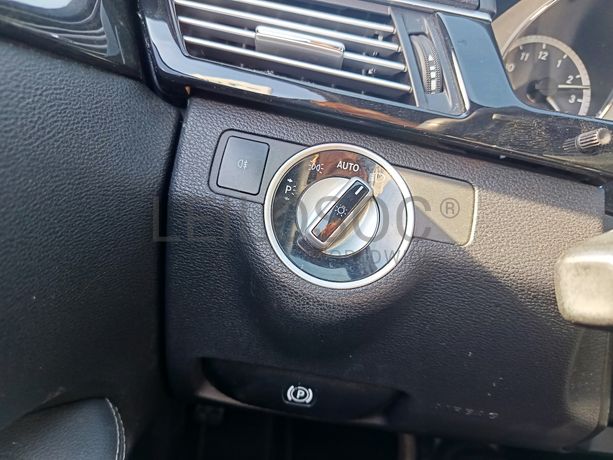 Mercedes-Benz E250 · Ano 2012