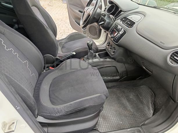 Fiat Punto · Ano 2013