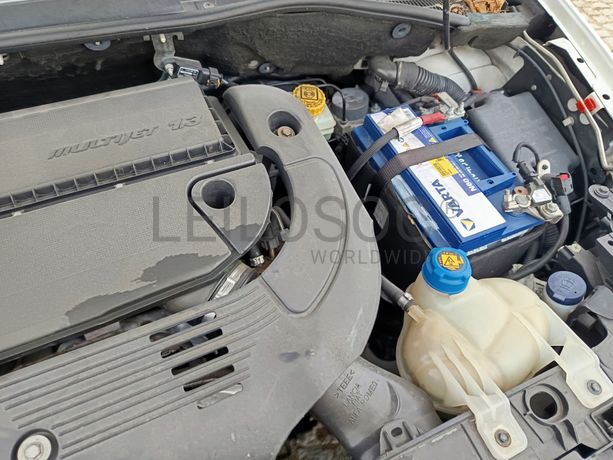 Fiat Punto · Ano 2013