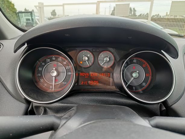 Fiat Punto · Ano 2013