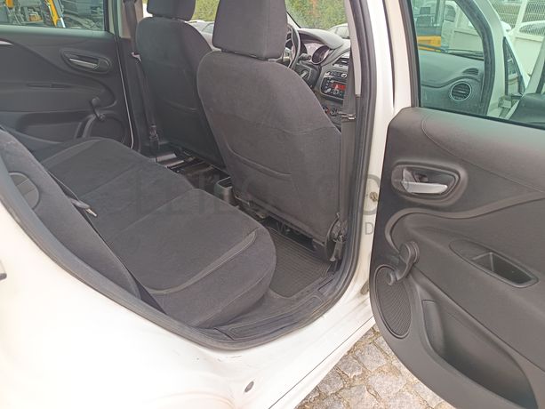 Fiat Punto · Ano 2013