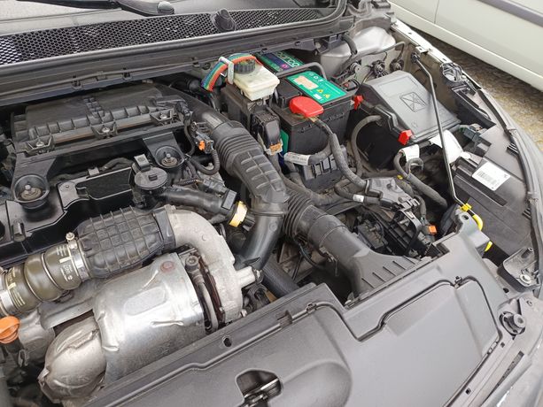 Peugeot 308 1.6 BlueHDi · Ano 2017