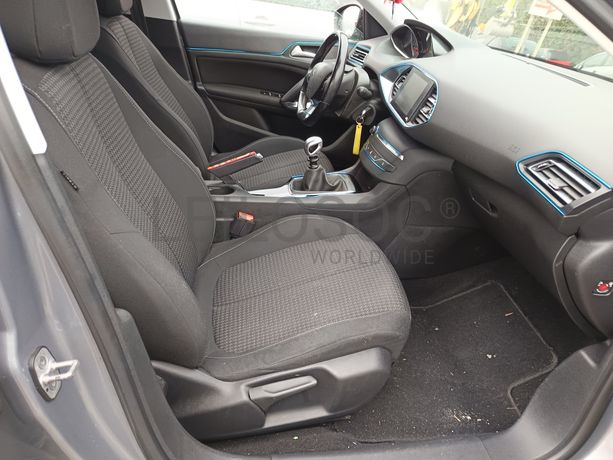 Peugeot 308 1.6 BlueHDi · Ano 2017