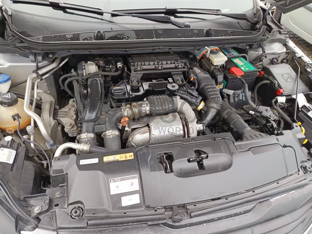 Peugeot 308 1.6 BlueHDi · Ano 2017