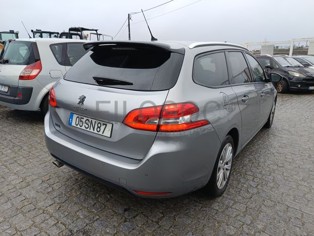 Peugeot 308 1.6 BlueHDi · Ano 2017