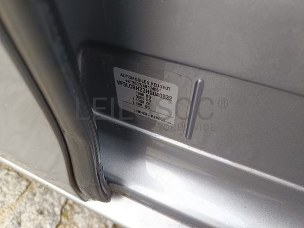 Peugeot 308 1.6 BlueHDi · Ano 2017