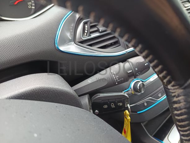 Peugeot 308 1.6 BlueHDi · Ano 2017