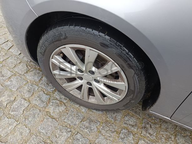 Peugeot 308 1.6 BlueHDi · Ano 2017