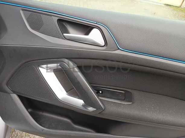 Peugeot 308 1.6 BlueHDi · Ano 2017