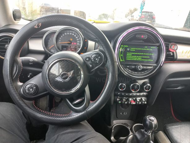 Mini Cooper D · Ano 2015