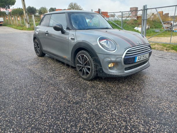Mini Cooper D · Ano 2015