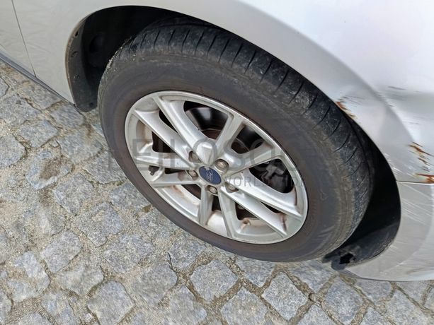 Ford Focus · Ano 2015