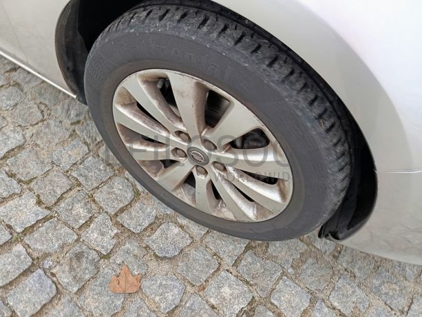 Opel Astra · Ano 2011