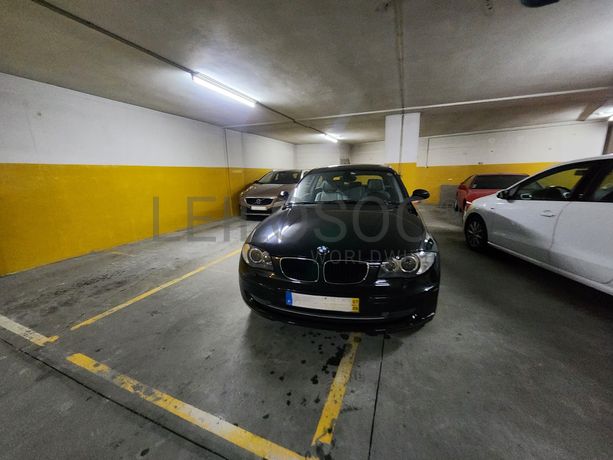 Garagem · Boavista, Porto