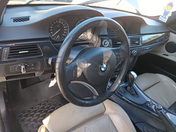 BMW 320 D · Ano 2009