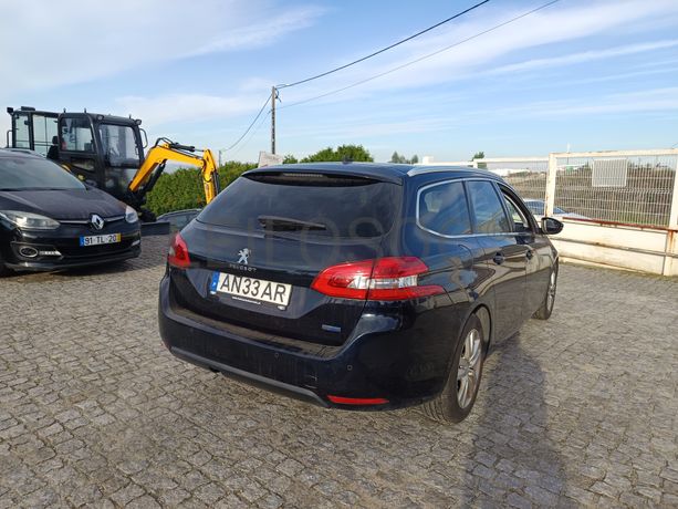 Peugeot 308 · Ano 2015