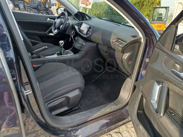 Peugeot 308 · Ano 2015