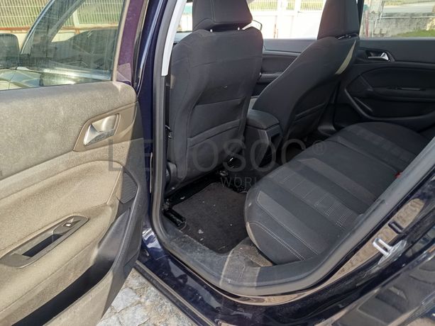 Peugeot 308 · Ano 2015
