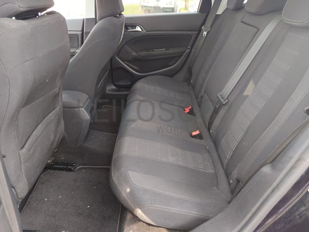 Peugeot 308 · Ano 2015