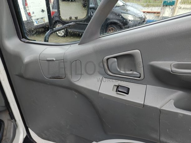 Mitsubishi Canter · Ano 2003