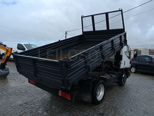 Mitsubishi Canter · Ano 2003