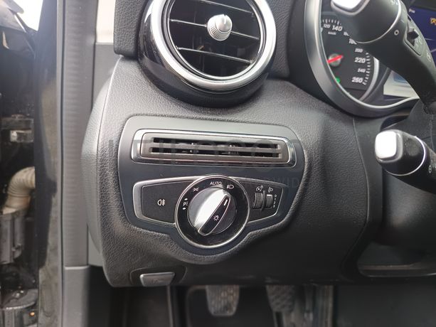 Mercedes-Benz C200 · Ano 2016