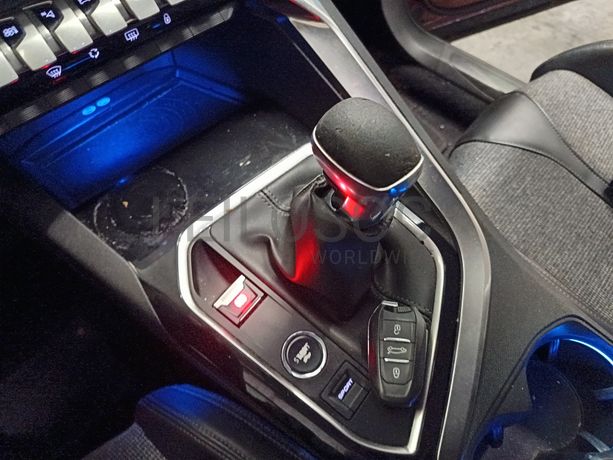 Peugeot 3008 · Ano 2018