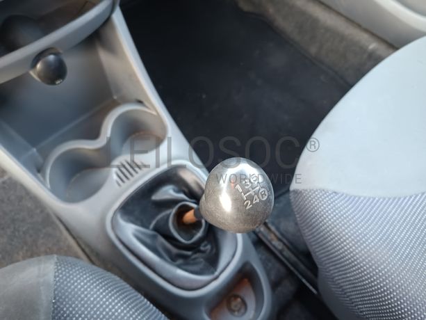 Peugeot 107 · Ano 2008