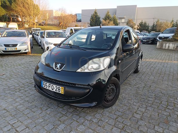 Peugeot 107 · Ano 2008
