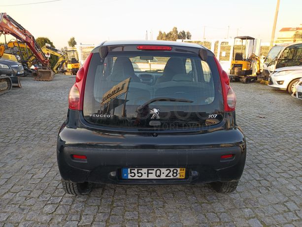 Peugeot 107 · Ano 2008