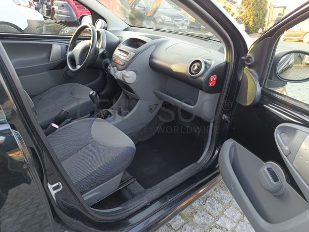 Peugeot 107 · Ano 2008