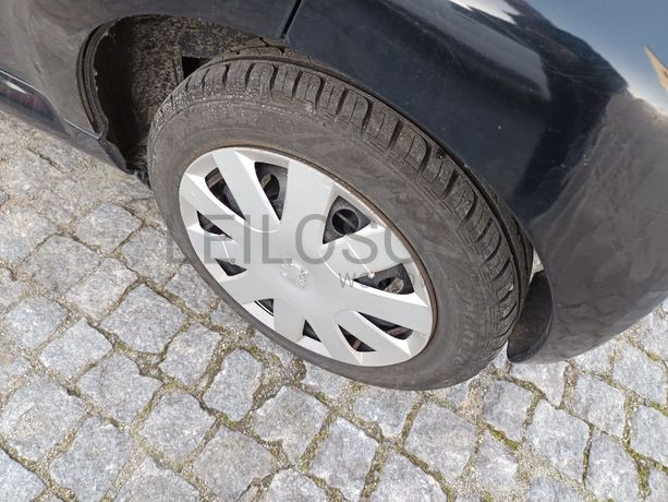 Peugeot 107 · Ano 2008