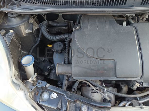 Peugeot 107 · Ano 2008